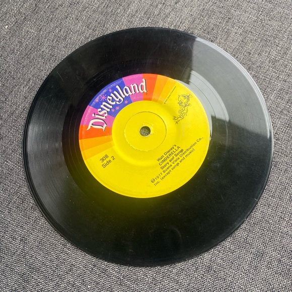 ⚠️ Vintage Disneyland Record Cinderella. Not tested. No cover